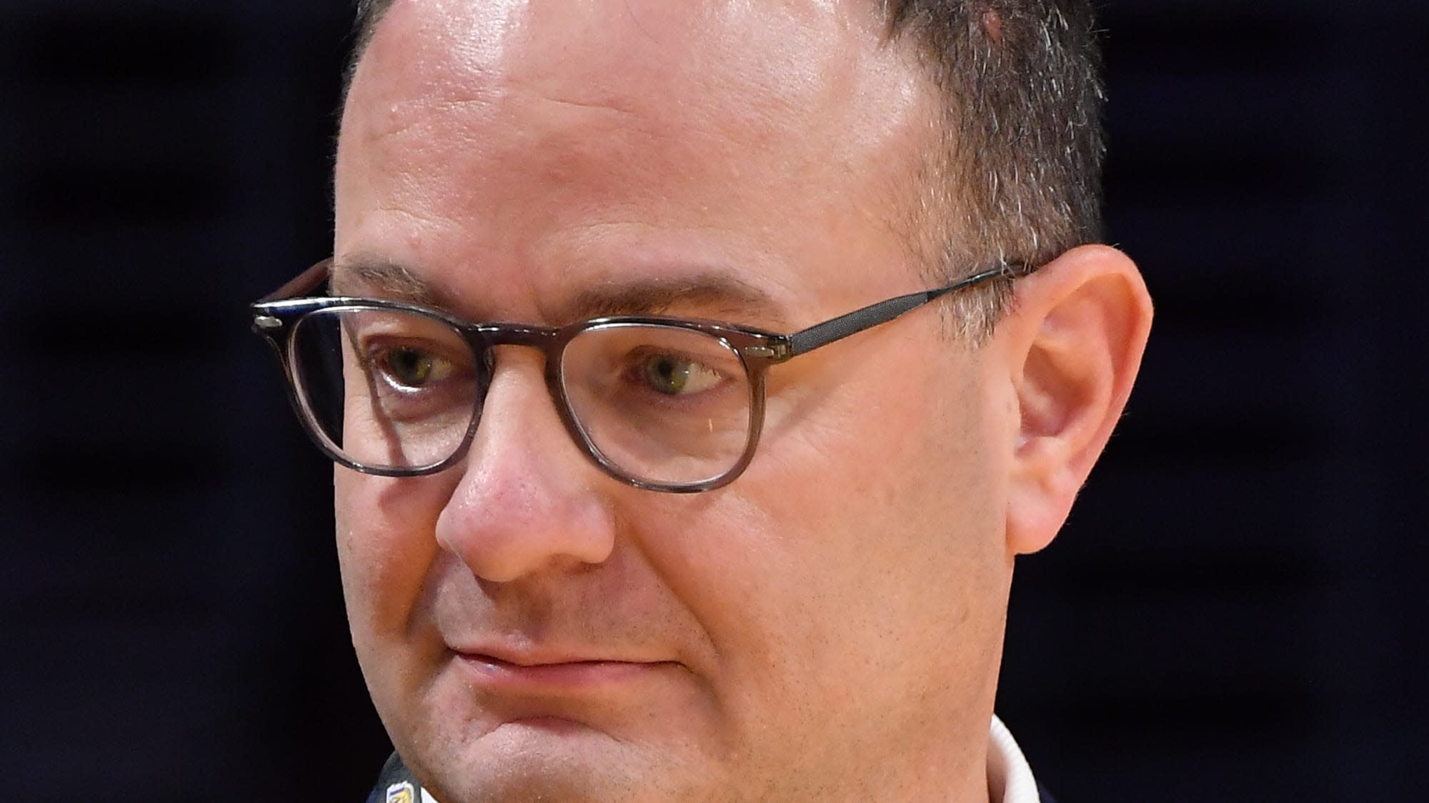 You are currently viewing Sports world reacts to Adrian Wojnarowski retiring from ESPN