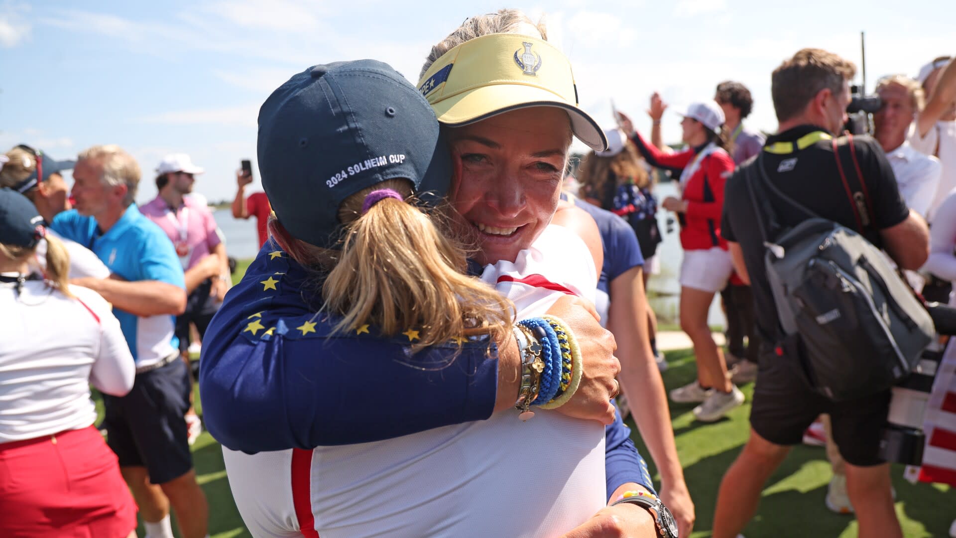 You are currently viewing Emotional Solheim Cup exemplified by singing, dancing and some tears