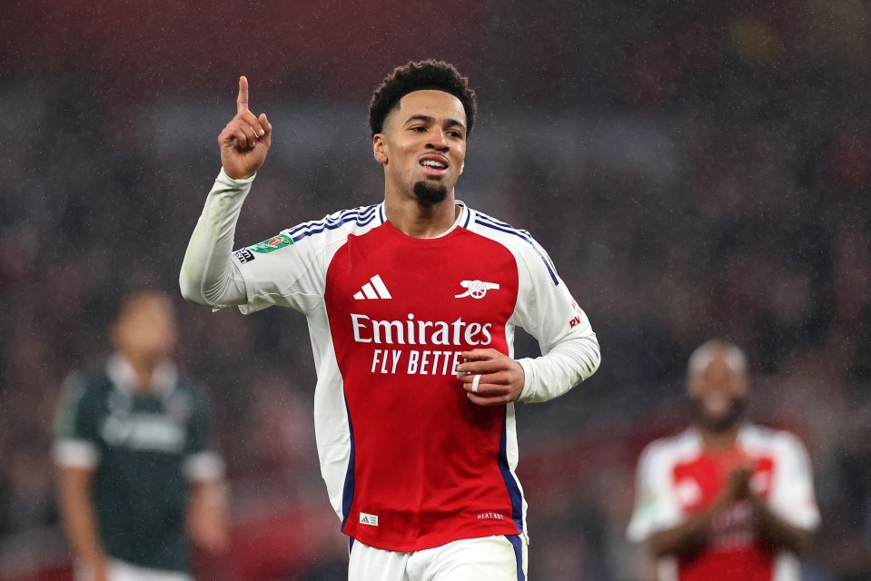 You are currently viewing Four Arsenal starlets create bizarre club first following start in Carabao Cup clash against Bolton