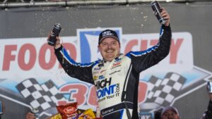 Read more about the article Bristol Xfinity results: Cole Custer wins race, claims regular season title