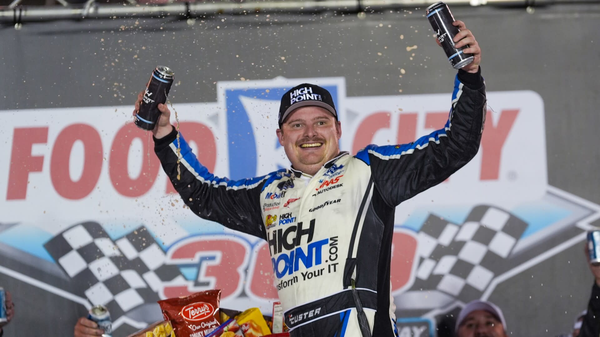 You are currently viewing Bristol Xfinity results: Cole Custer wins race, claims regular season title