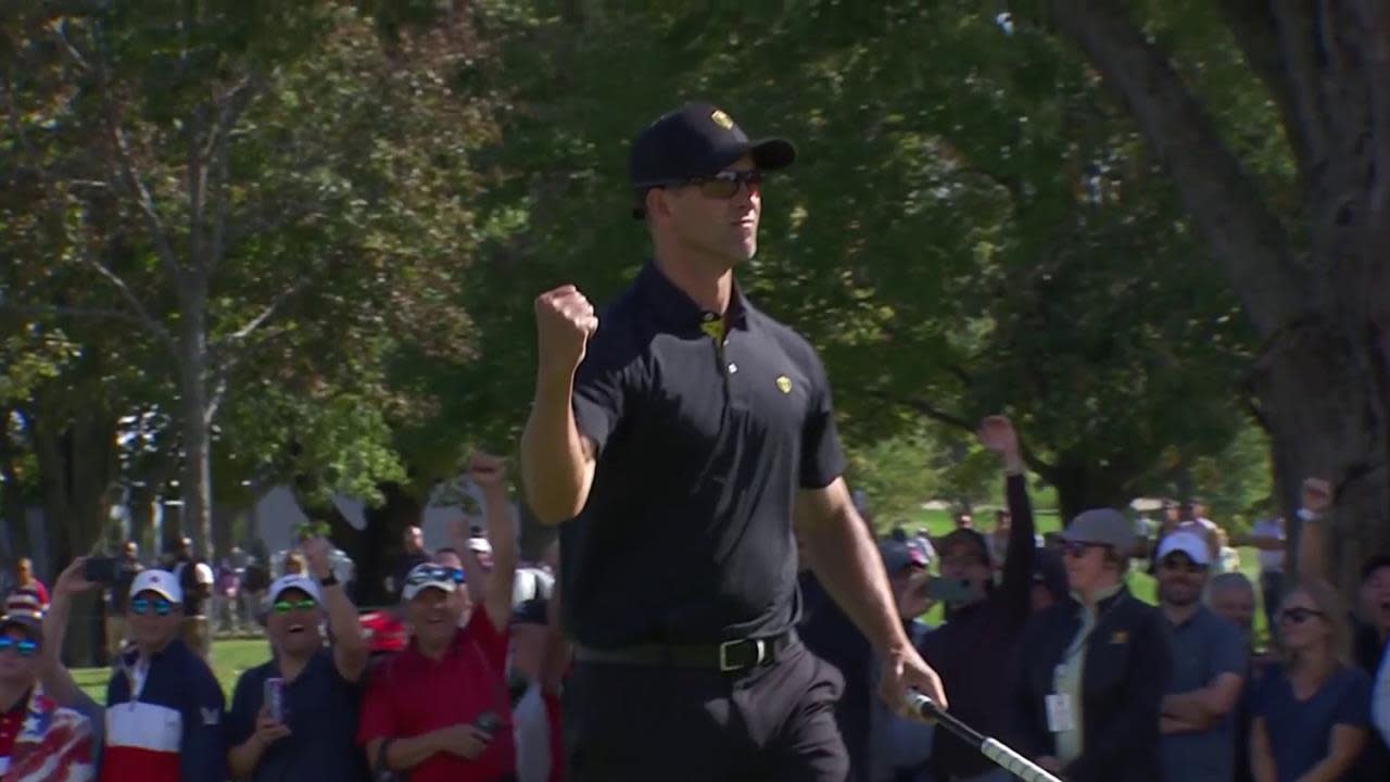 You are currently viewing Scott sinks a 39-foot birdie at Presidents Cup