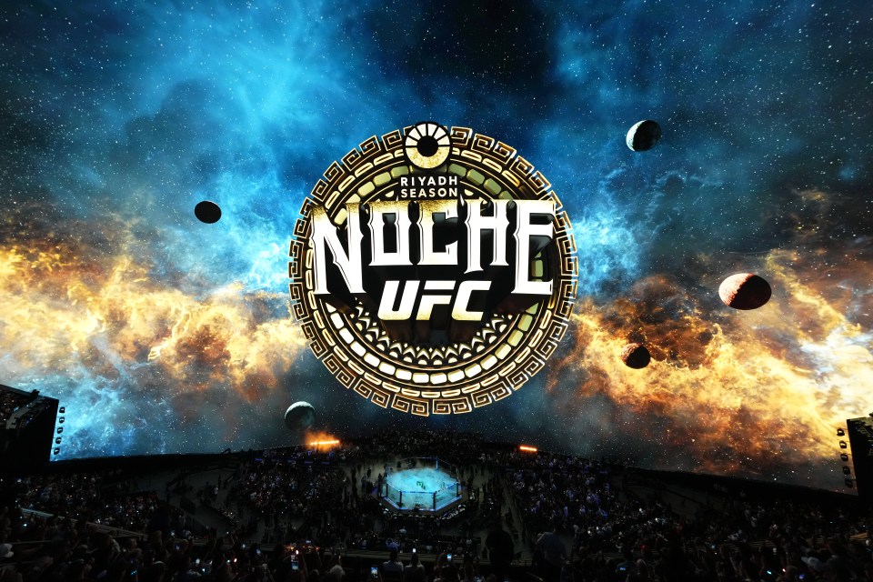 Read more about the article ‘Woah!’ – Joe Rogan blown away by UFC 306 Sphere show complete with Spanish-speaking Dana White hologram