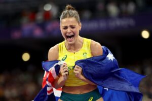 Read more about the article Mondo Duplantis not the only pole vault superstar as Nina Kennedy takes home $30k prize money for unbeaten streak where rivals were out for blood