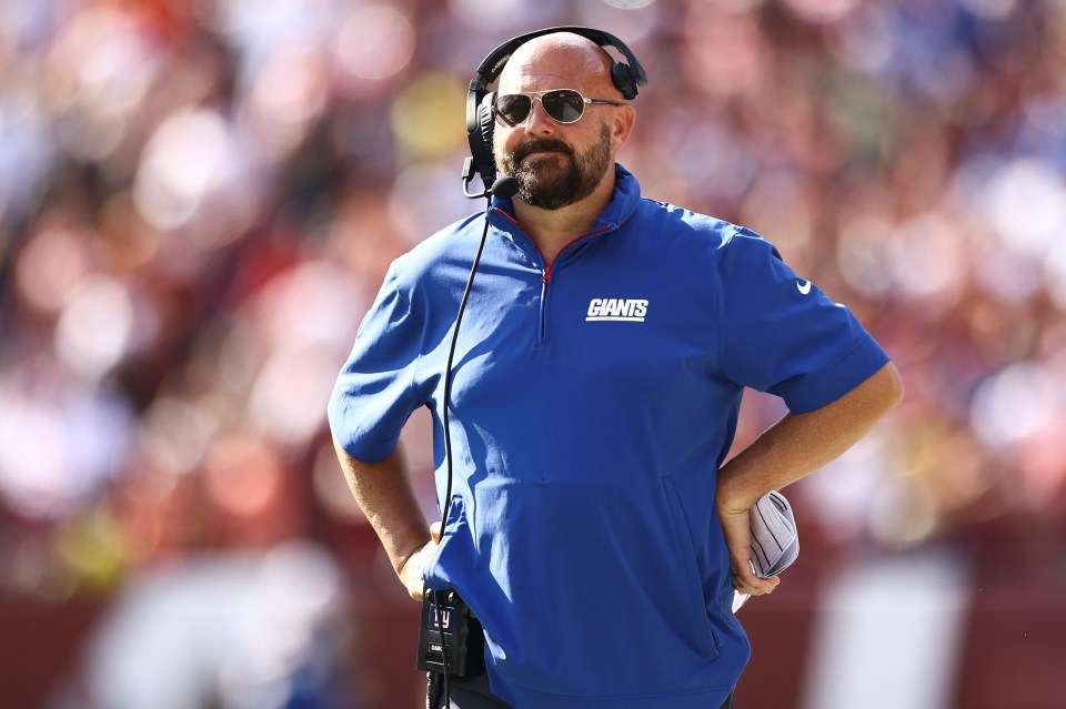 Read more about the article Fuming Brian Daboll throws headset and stares down reporter as head coach feels the New York heat with another Giants flop