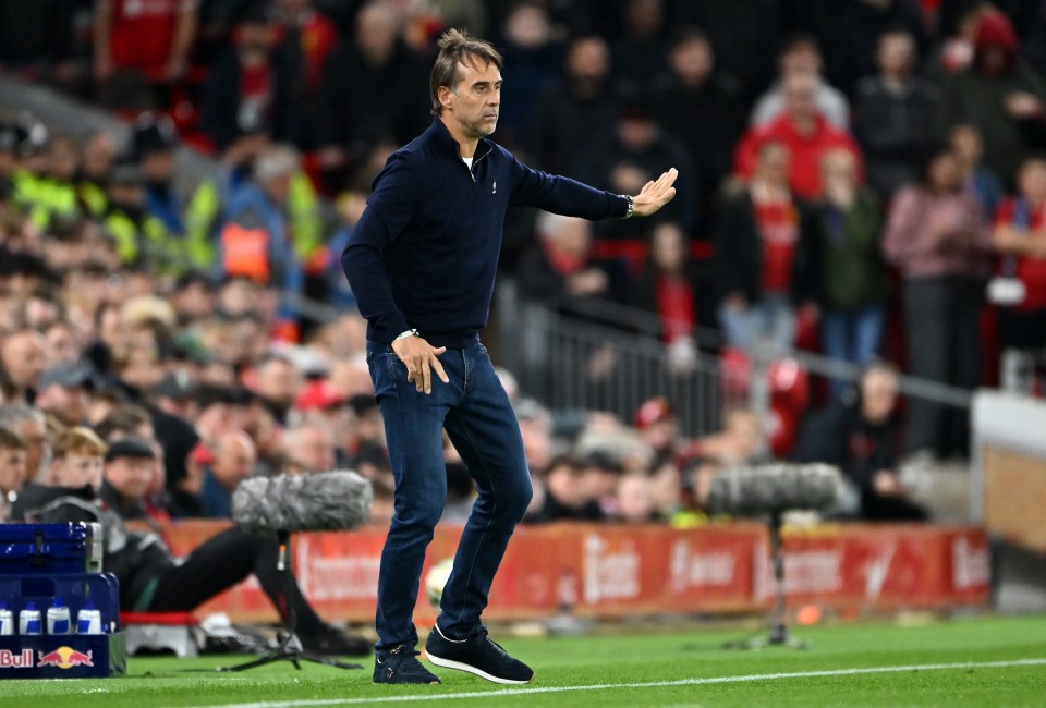 You are currently viewing Grovelling Julen Lopetegui limps into press room as West Ham hammering at Liverpool gets worse