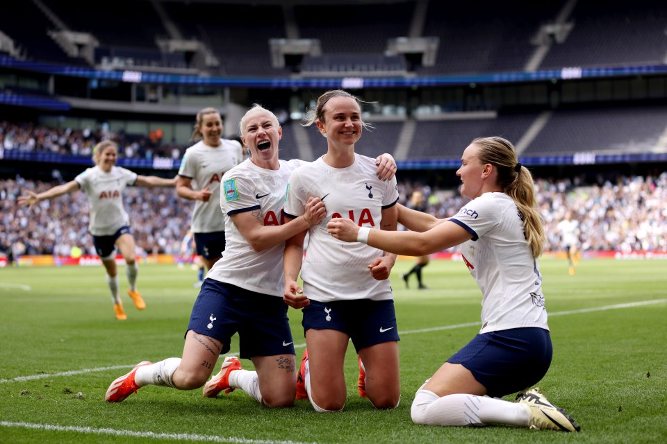 Read more about the article ‘Bold, determined, and brave’ – yoga-loving Tottenham are set to be WSL surprise package