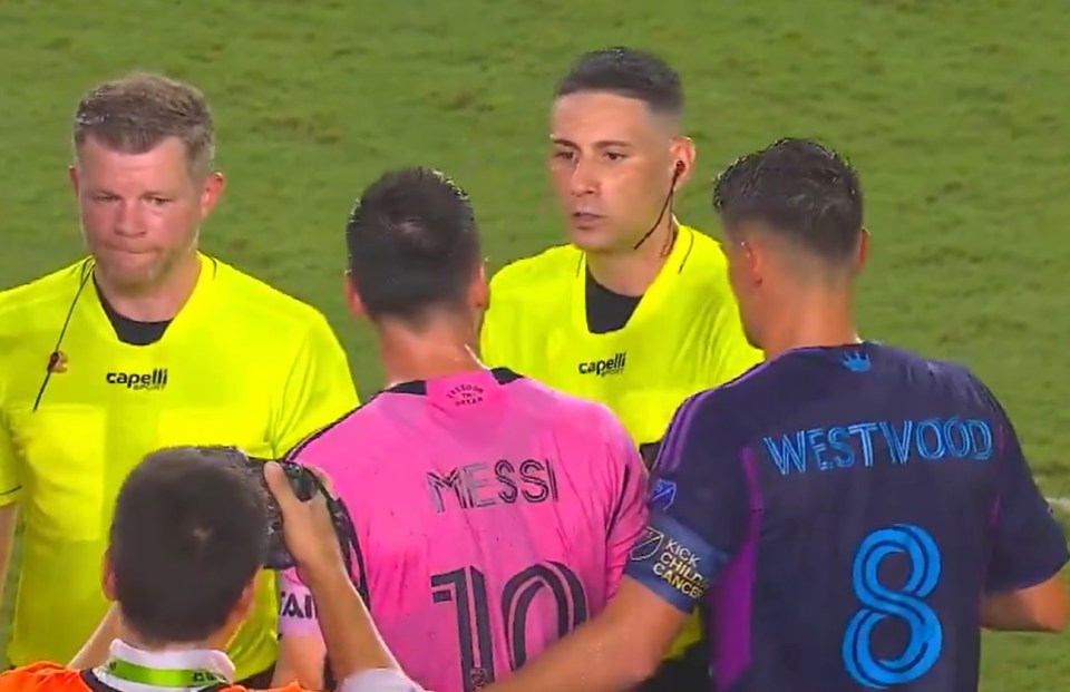 You are currently viewing Lionel Messi accused of explicit insult towards MLS referee in furious exchange