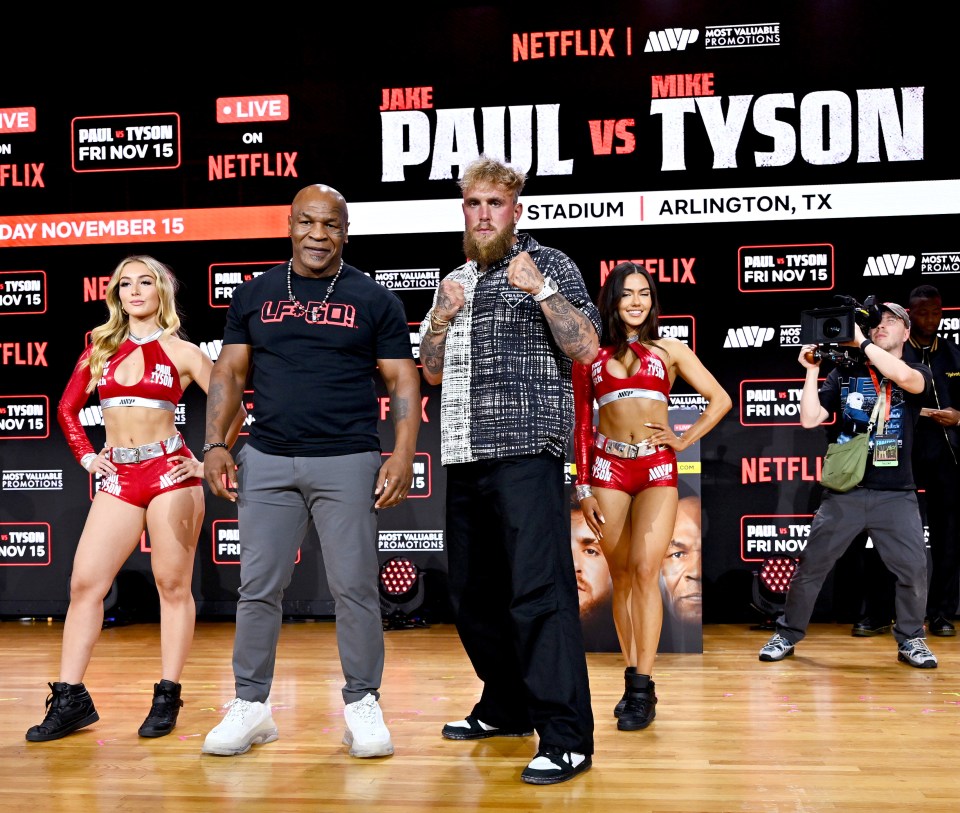 You are currently viewing Jake Paul vs Mike Tyson: Fight date, UK start time, rules, undercard and how to follow as YouTuber battles heavyweight legend