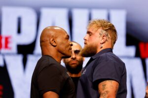 Read more about the article ‘It’s hard to walk right now’ – Mike Tyson makes concerning admission after sparring before Jake Paul fight