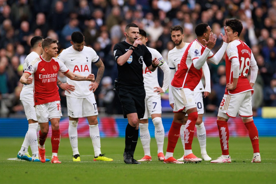 Read more about the article talkSPORT hosts go to war over Tottenham selections in combined north London derby XI with Arsenal