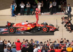 Read more about the article Ferrari’s Charles Leclerc roars from fourth to first to win Formula 1 U.S. Grand Prix