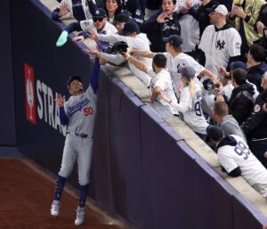 Read more about the article ‘I patrol that wall’ – Ejected Yankees fans cooked up plan that took over World Series with stunning Mookie Betts confrontation