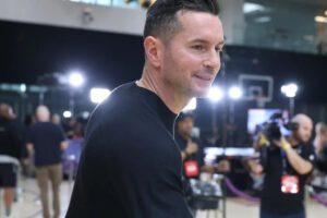 Read more about the article JJ Redick’s earnest approach leads the Lakers into new era