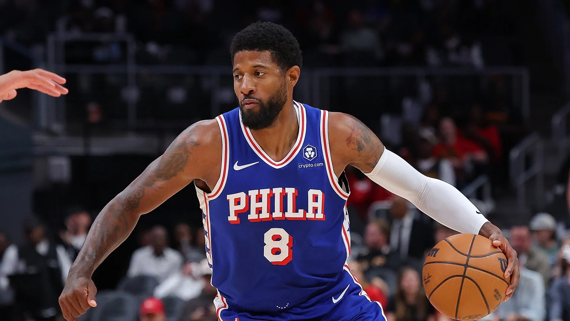 You are currently viewing Paul George leaves 76ers preseason game with hyperextended left knee