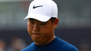 Read more about the article Tom Kim apologizes for damaging locker following playoff loss in South Korea