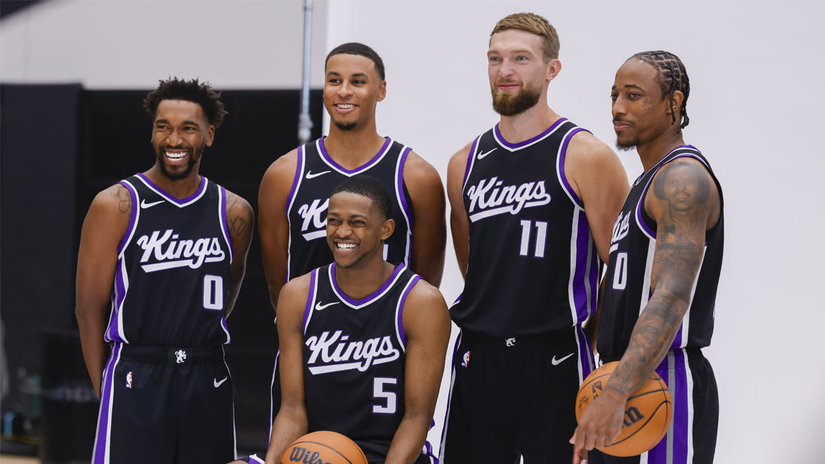 You are currently viewing Kings’ pick-your-poison offense opens more camp opportunities