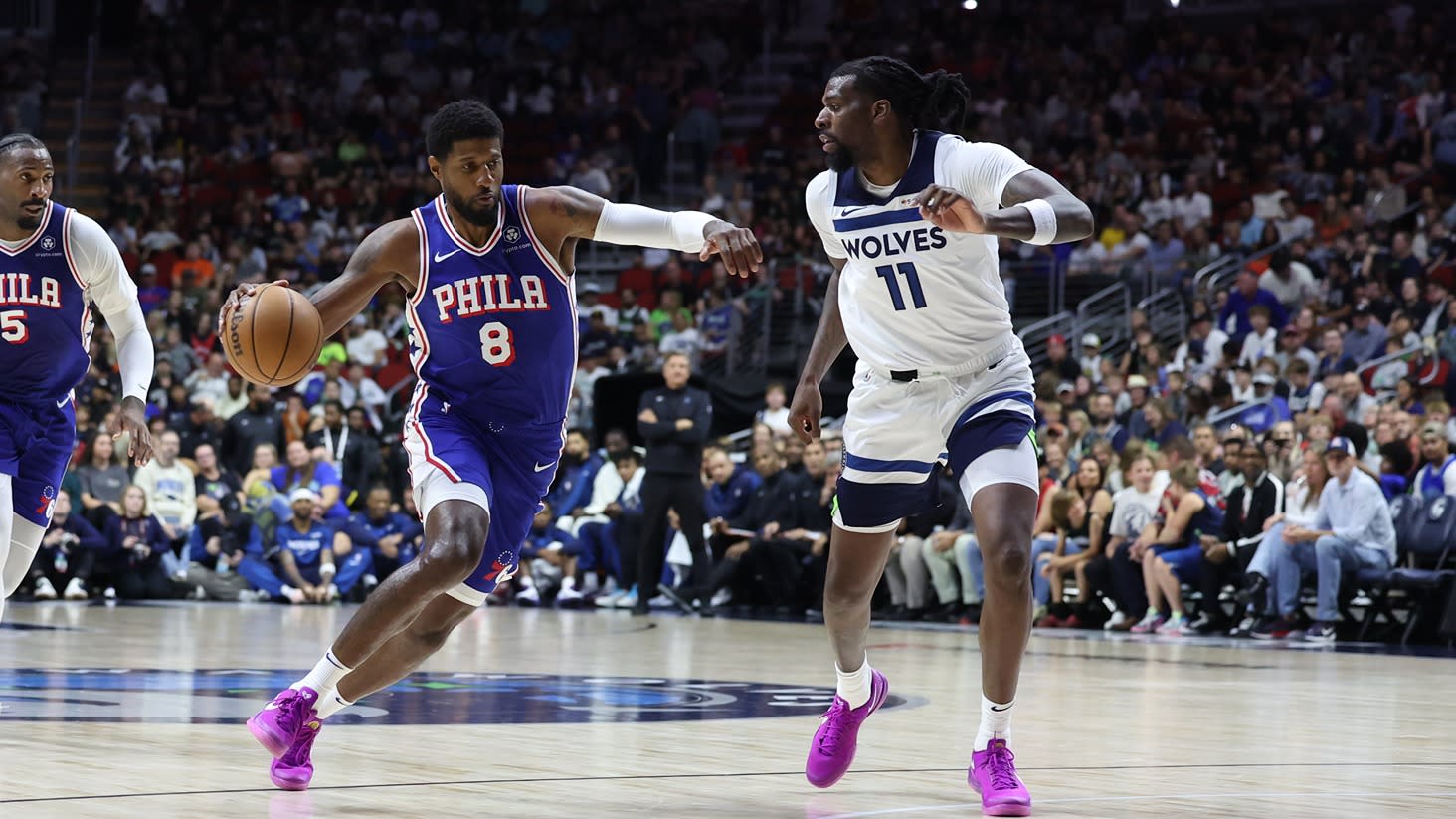 You are currently viewing Paul George posts 23 points in preseason debut, Sixers fall to T-Wolves in Iowa