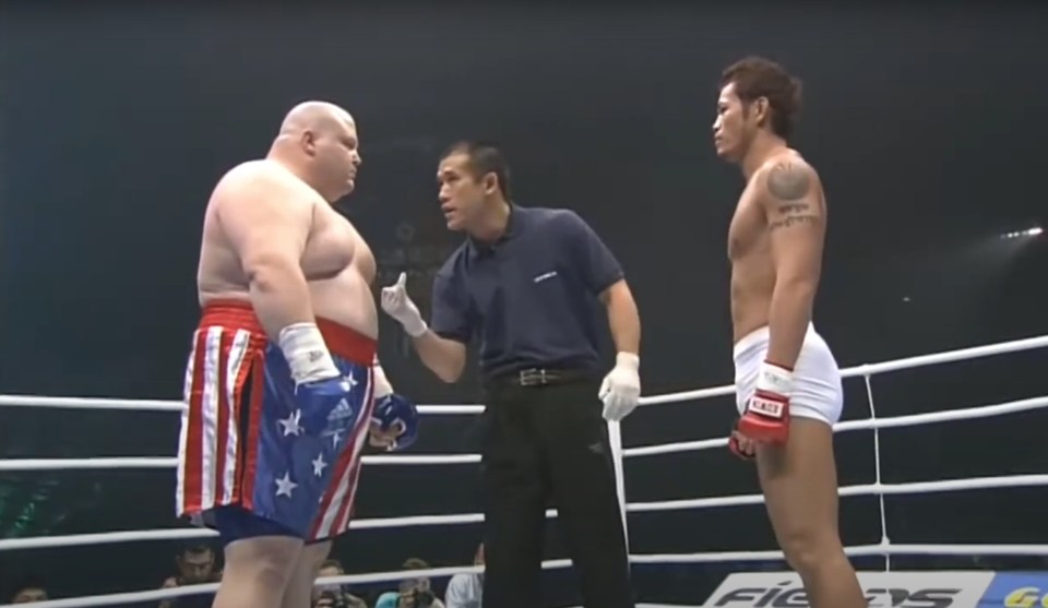 You are currently viewing Butterbean suffered embarrassing defeat to fighter 17.5 STONE lighter than him in disastrous MMA debut