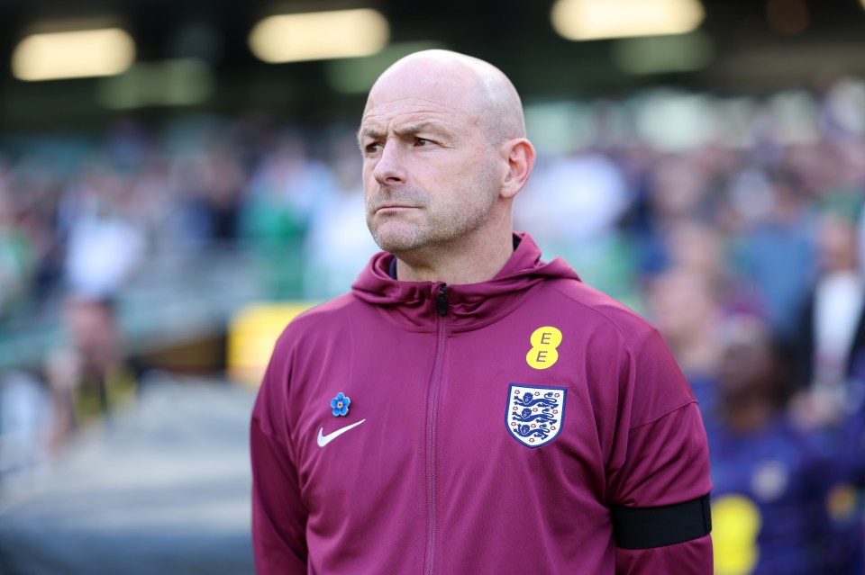 You are currently viewing Why does Lee Carsley not sing the national anthem? Interim England boss explains reason behind keeping quiet