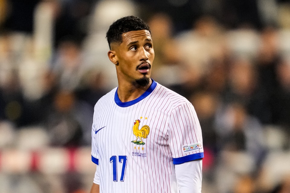 You are currently viewing William Saliba slammed by French media after Arsenal star’s ‘painful and awkward’ performance against Belgium