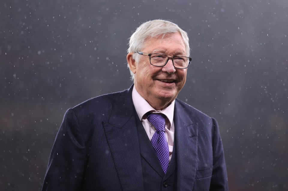 You are currently viewing Sir Alex Ferguson won unlikely European trophy then turned down Arsenal and Tottenham before smashing rivals to bits with Man United