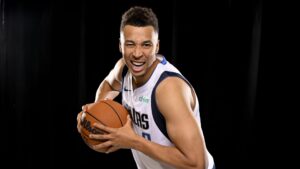 Read more about the article Mavericks guard Dante Exum out about three months following wrist surgery