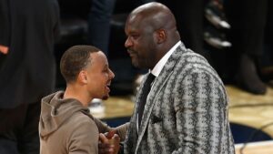 Read more about the article Why Shaq loves Steph, says he looks ‘like a normal office guy’