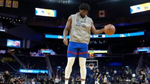 Read more about the article Sixers fined $100,000 for public statements on Embiid’s status