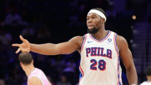 Read more about the article Plenty of early intrigue for Sixers at center behind Embiid