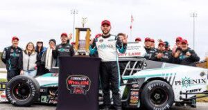 Read more about the article 43 and counting: Thompson victory lifts Justin Bonsignore to third on all-time NASCAR Whelen Modified Tour win list