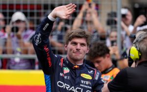 Read more about the article Max Verstappen ends four-month winless run with US Grand Prix sprint victory