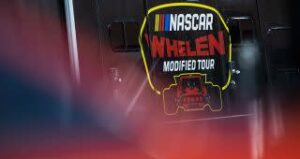 Read more about the article Whelen Engineering returns as Modified Tour entitlement partner; 2025 schedule released