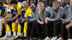 Read more about the article Why Kerr is faced with toughest task yet in 11th Warriors season