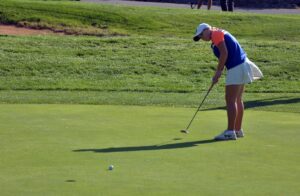 Read more about the article Boonsboro junior Piper Meredith wins Maryland District 1 2A-1A girls golf championship