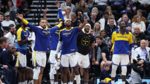 Read more about the article New-look Warriors’ defensive intensity is fueling historic start