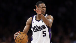 Read more about the article Report: Fox bypassing three-year, $165M Kings contract extension