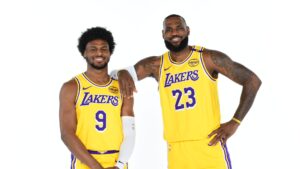 Read more about the article LeBron, Bronny bringing energy, family rivalry to Lakers practices