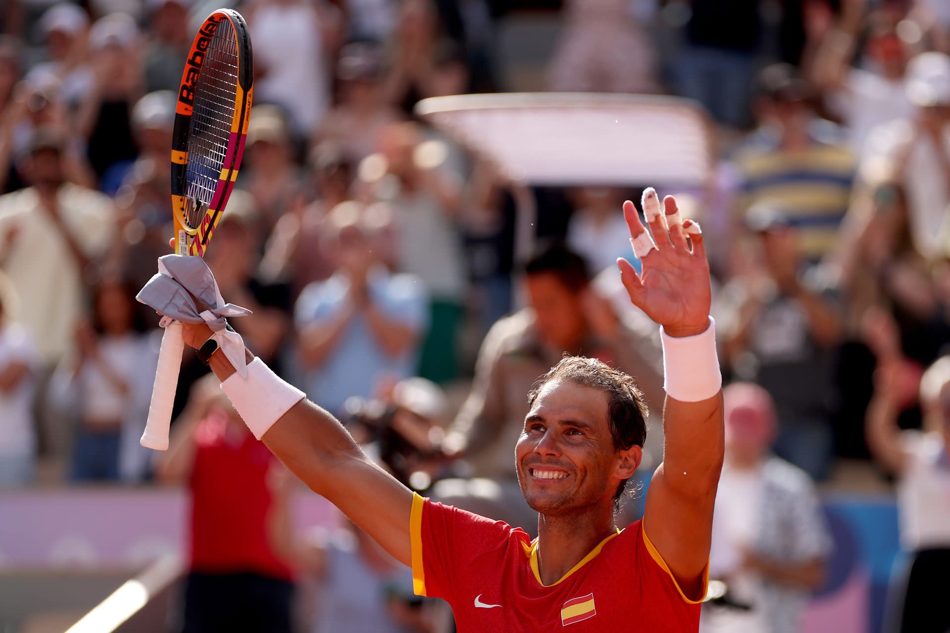 You are currently viewing Real Madrid pay heartfelt tribute to Rafael Nadal after retirement announcement