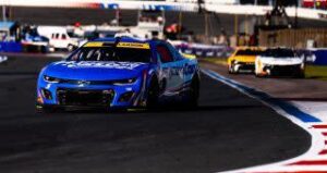 Read more about the article Kyle Larson dominates at Charlotte Motor Speedway Roval; Round of 8 field set