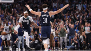 Read more about the article How Klay made Mavericks history in triumphant debut vs. Spurs