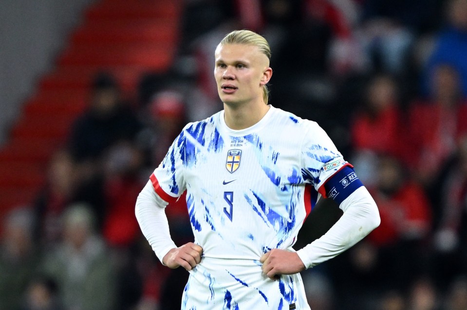 You are currently viewing Erling Haaland apologises to Norway fans after being scolded for media snub