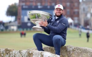 Read more about the article Why Tyrrell Hatton’s record Dunhill Links win has wider meaning