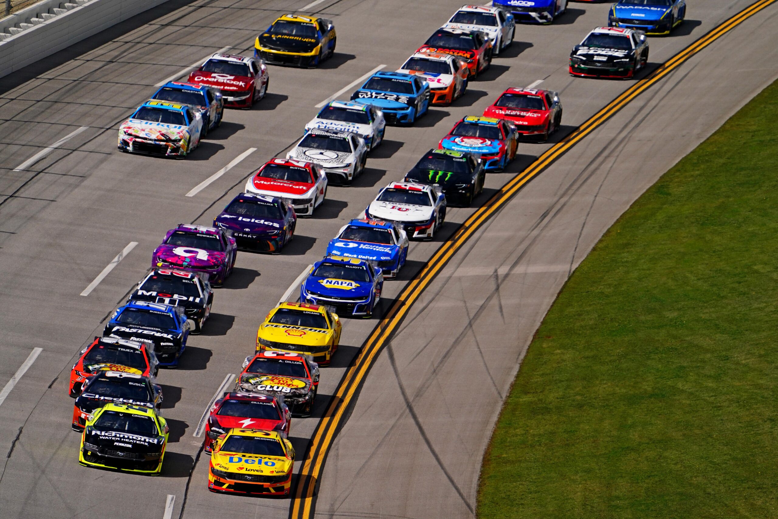 You are currently viewing NASCAR Cup Series YellaWood 500 at Talladega: Live updates from race day ahead of the green flag