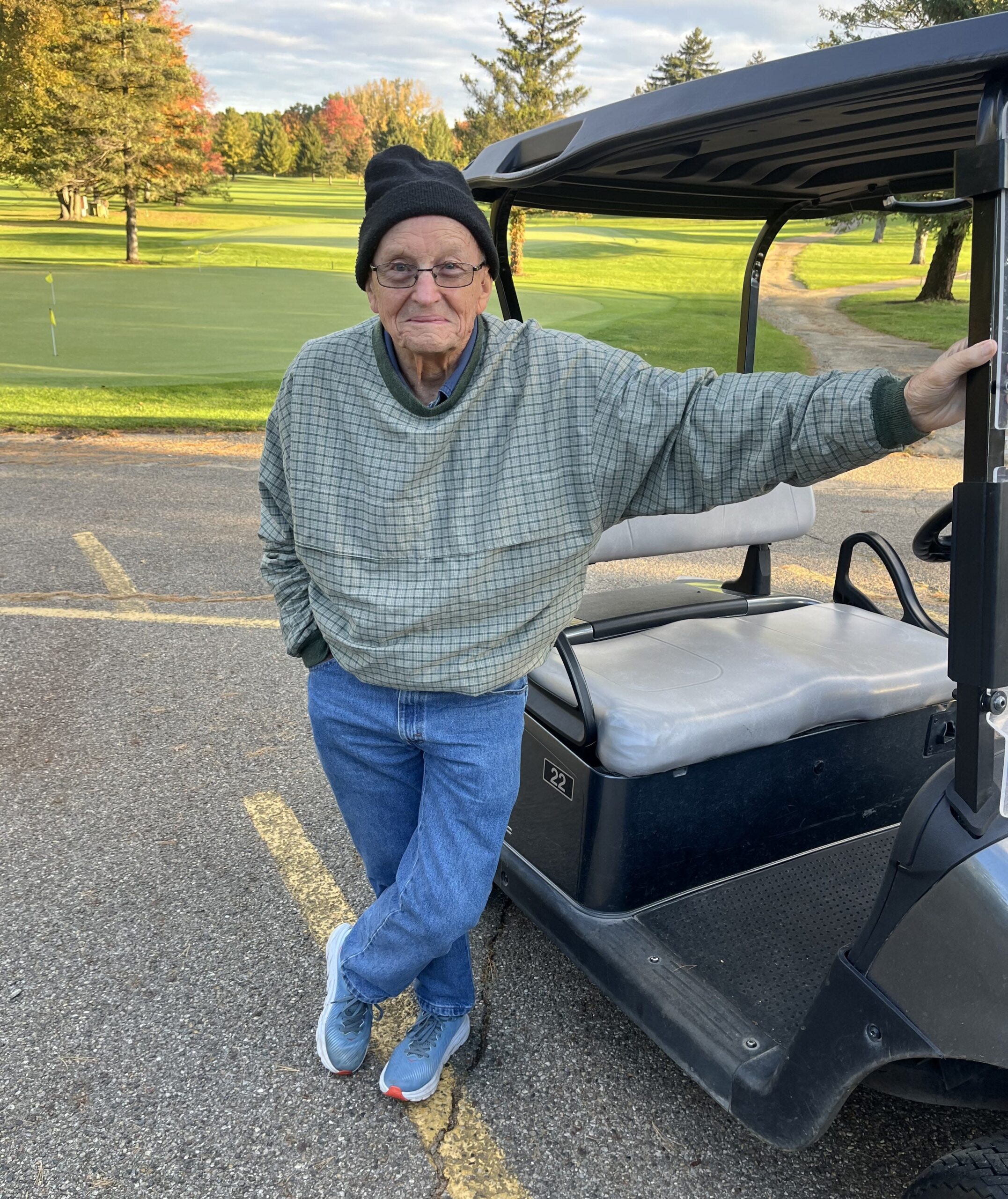 You are currently viewing 90-year-old Battle Creek man hits hole-in-one… and it’s not his first