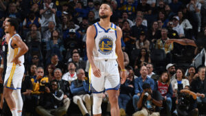 Read more about the article What we learned as Steph exits loss vs. Clippers with ankle injury