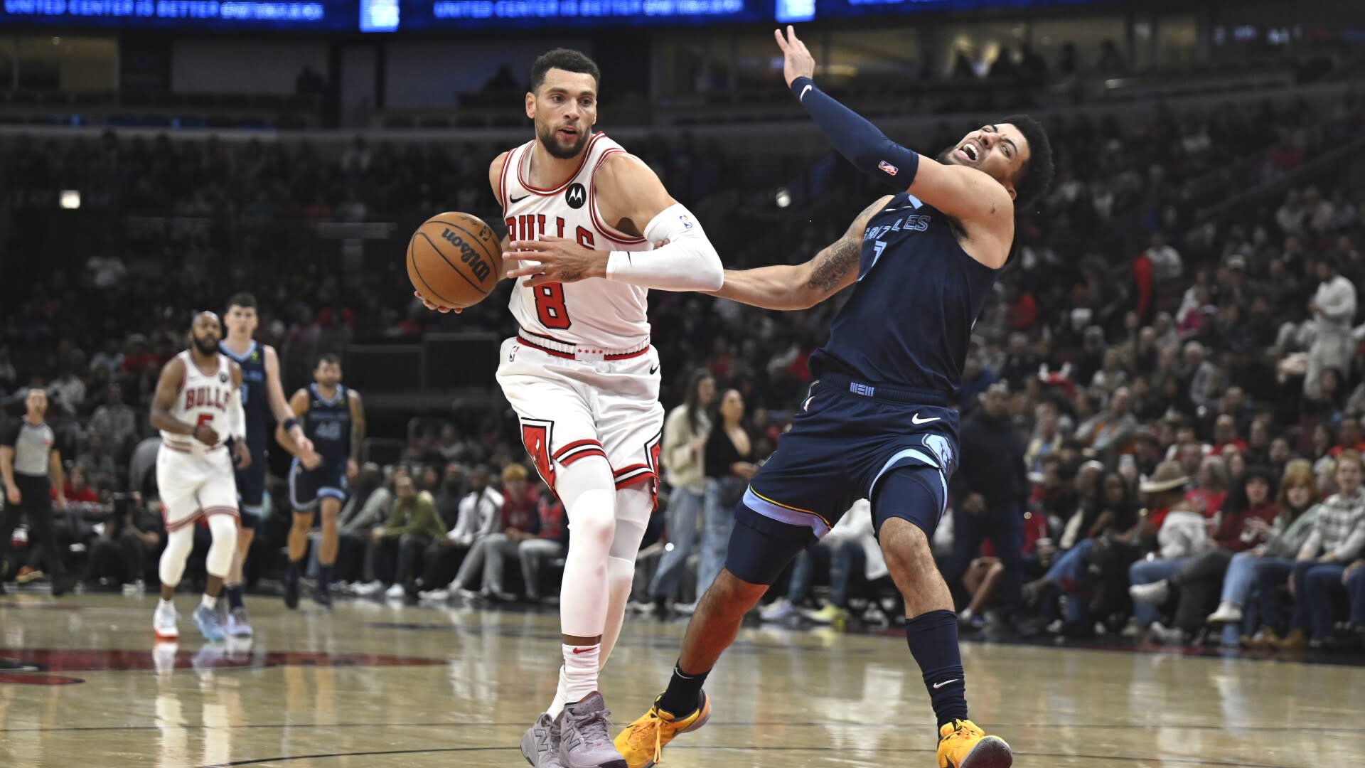 You are currently viewing Bulls keeping Zach LaVine (for now), he looks sharp putting up 28 in preseason