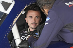 Read more about the article Frankie Muniz’s 1st race since landing full-time NASCAR ride spoiled by truck’s mechanical problems