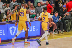 Read more about the article Phoenix Suns vs. Los Angeles Lakers: How to watch tonight’s NBA game