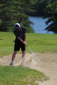 Read more about the article Monty Tech’s Hebert leads Bulldogs to big finish at Div. 3 West golf tournament